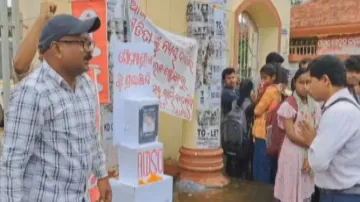 Classes in Balasore’s FM College suspended for the day after student's demise