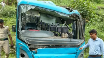 Eight killed, 21 injured as bus falls 100 feet off road in Himachal's Mandi