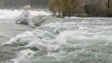 Flash flood in Himachal Pradesh