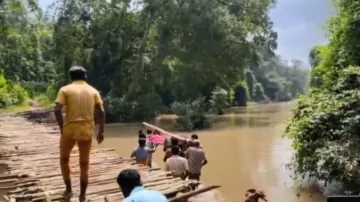 No road, no bridge: Dead body carried on cot across river in Odisha’s Telkoi