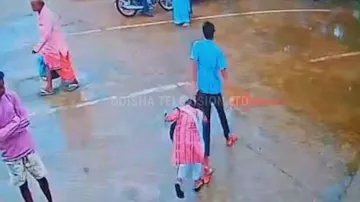 Public horror in Odisha’s Binika; Minor college girl grabbed by hair, dragged at bus stand