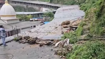  landslide on route to Vaishno Devi shrine
