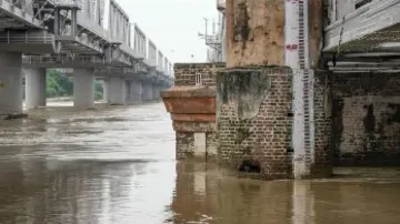 Yamuna river crosses danger mark: floods displace families in Delhi