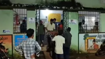 Girl dead, mother and sister critical after being hit by train in Odisha's Sukinda
