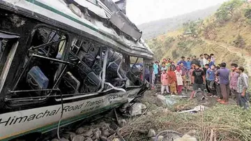 14 killed in Himachal road accidents