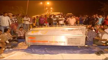 Farmer suicide: Locals withdraw road blockade in Bargarh