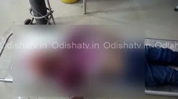 Minor boy dies in road mishap; father, brother hurt