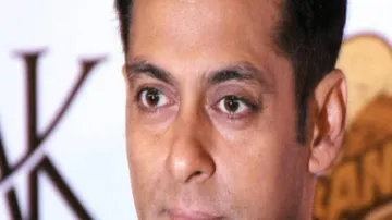 SC sets aside stay on Salman Khan's conviction 