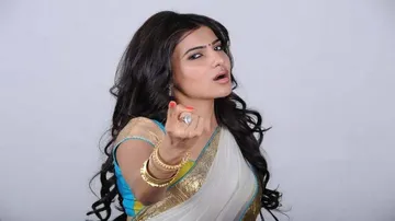 Samantha Twitter messages that prove her tremendous 'sense of humour'