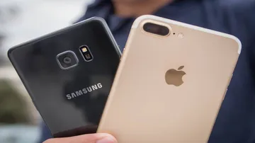 Samsung vs Apple: Tech giants to face each other in court