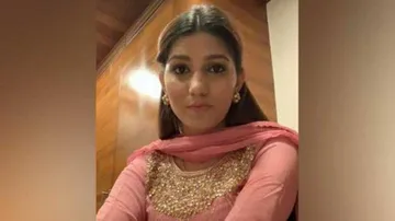 'Old photo': Sapna Choudhary denies joining Congress