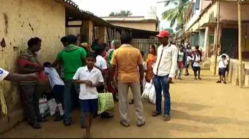 Following student's death, hundreds leave school alleging HM's negligence in treatment