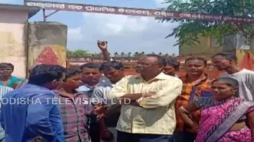 Just 4 Teachers for 266 students! Odisha School Grapples With Staff Shortage