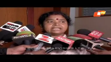 Cong corporator thrashes BJD corporator during CMC meet