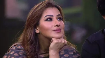Bigg Boss 11: Shilpa Shinde Beats Hina Khan To Become Winner