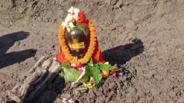 Devotion Grips Bhadrak After ‘Shiva Linga’ Emerges From Ground