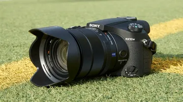 Sony unveils RX10 IV camera with world's fastest auto focus