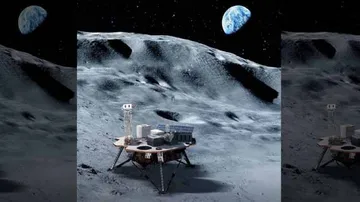 3 US firms chosen to help NASA land US astronauts on Moon
