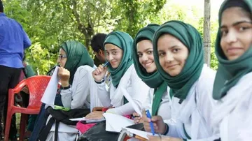 SP-rank officials to ensure security of Kashmiri students in UP