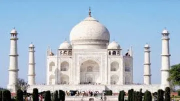 In November, see Taj Mahal up close from a hot air balloon