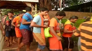 Shiva Shrines across State crowded with kanwariyas on third Shravan Somvar