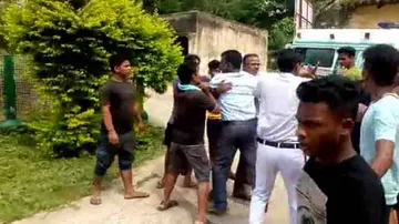 Doctor thrashed after refusing to refer electrocuted youth