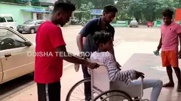 TikTok Mania Leaves Odisha Youth Injured