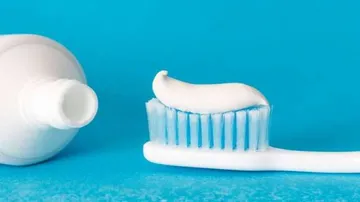 Antibacterial in toothpaste may combat severe lung disease: Study
