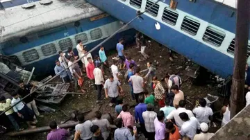 Puri-Haridwar Kalinga Utkal Express derails; at least 23 dead