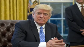 Trump calls on Senator to resign over opposing VA nominee