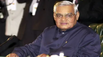 Bollywood pays tribute to Atal Bihari Vajpayee