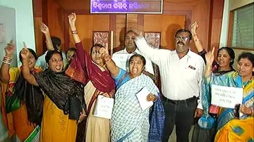 Congress corporators create ruckus during CMC council meet