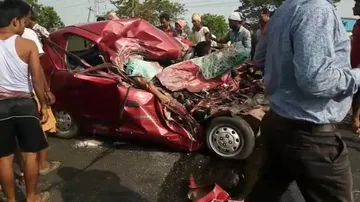 Couple dies, son critical in car-truck head-on collision