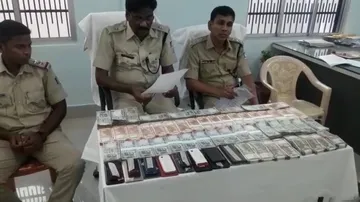 Police busts IPL betting racket, arrests 7 persons