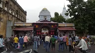 Gadajata area in Kalahandi dist celebrates Nuakhai