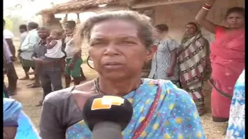 Villagers garland contractor with shoes in Mayurbhanj district