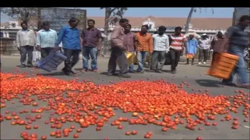 A Farmer-unfriendly Govt Is A Recipe for Disaster