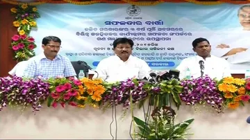 Performance politics: BJD highlights achievements, BJP snubs