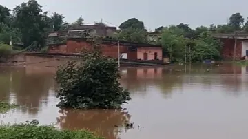Flood hits Rourkela, Sundergarh as water crosses danger mark in Brahmani, Ib