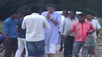 MP Baijayant visits flood hit Pattamundai villages