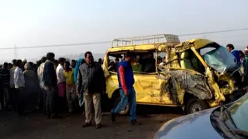 4 killed, 5 injured in road mishap in Jajpur