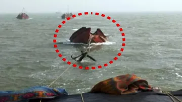 Boat capsizes near Barunei river mouth, six rescued
