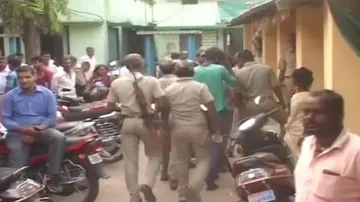 7 arrested for abusing, assaulting minor girl