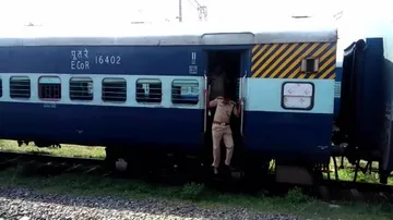Headless body of woman found in toilet of train in Puri