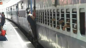 Loot in 2 trains: RPF arrests one, another absconds