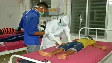 Two Odia workers succumb to unknown disease in Goa, 8 others admitted to SCB
