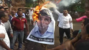 Pandian’s effigy burnt at Nischintakoili