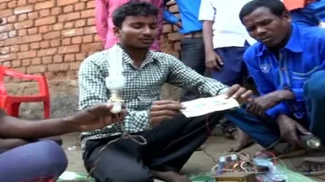 Nuapada wonder kid produces electricity from demonetised 500 notes