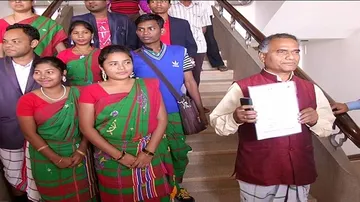 2nd official language status for Santhali sought