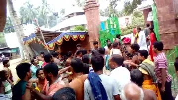 Tension at Alarnath Temple over theft from temple hundi